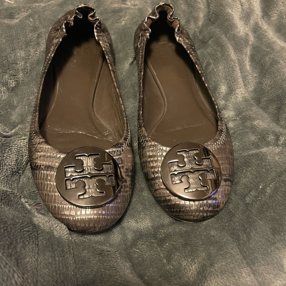 Tory Burch Metallic Snake Print Reva Sz 7M Ballet Flats